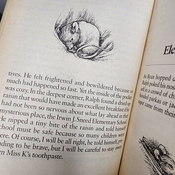 Weekly Reader Children's Books, 80s Beverly Cleary Ralph S. Mouse Hardback Book - Picture 4 of 7